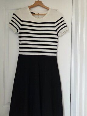 Talbots Petite A line black and white knit dress Size Small petite